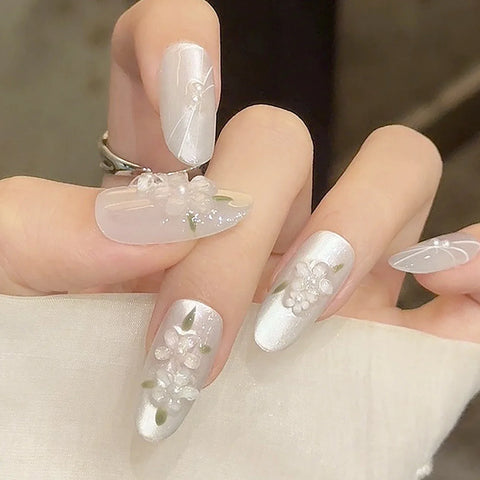 10pcs Glossy Cat's Eye Press On Nails Handmade White Almond False Nails 3D Flower Leaf Designs Fake Nail Patches For Women