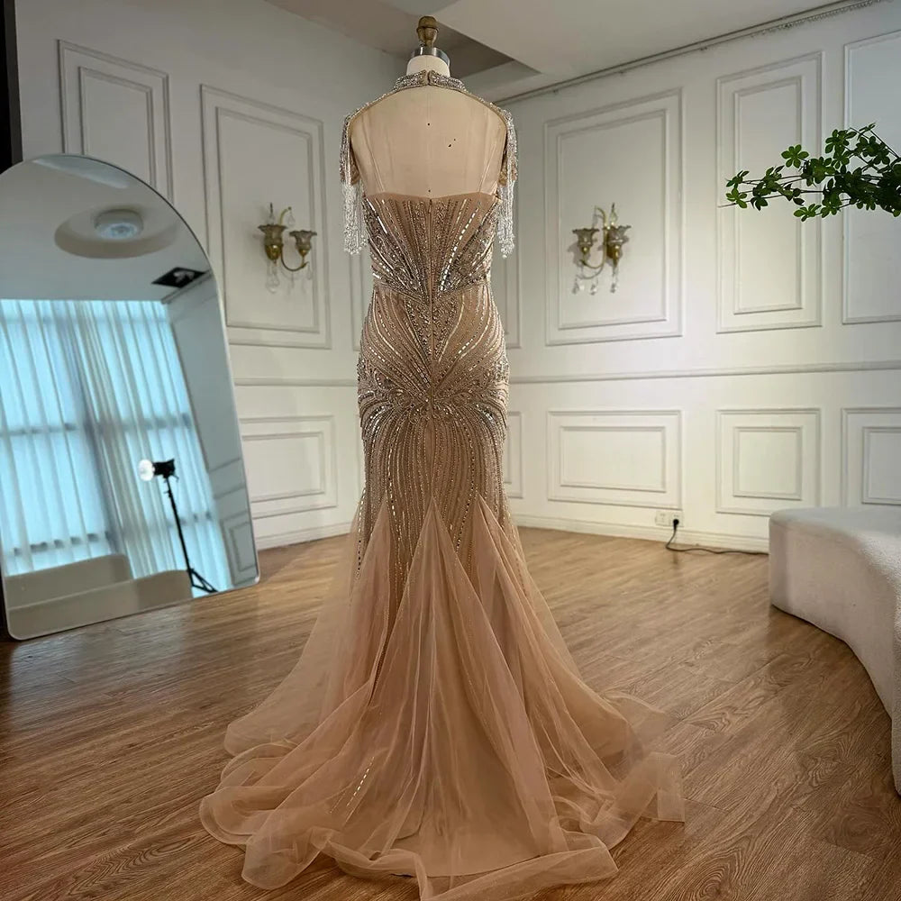 Vestido de Noche Sirena con Cuentas Color Nude de Lujo y Cuello Alto LA72897