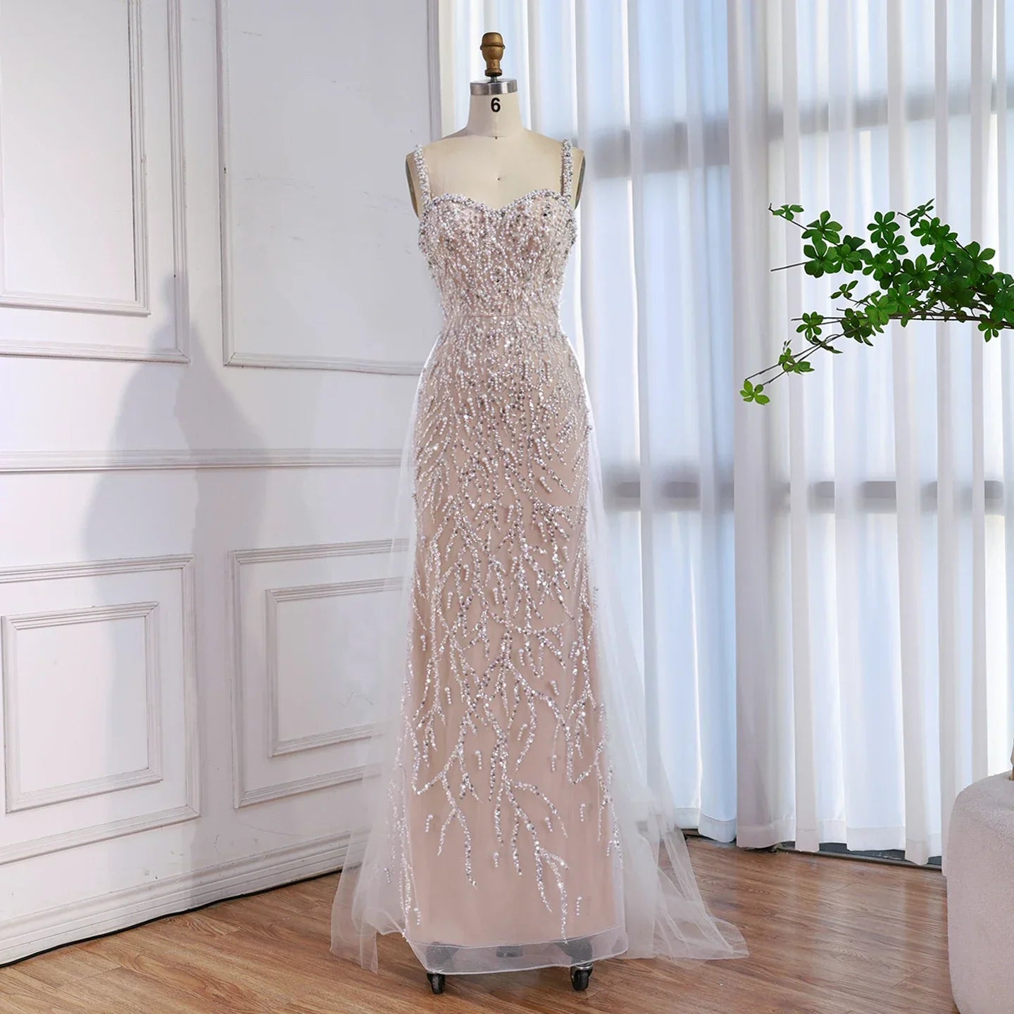 Luxury Lace Pearls Mermaid Evening Dress With Glove White Nude