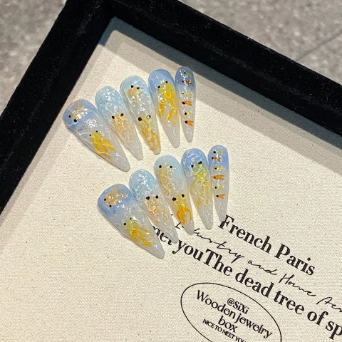 10pcs Long stiletto Press On Nails Gradient Blue Yellow Cat's Eye Handmade False Nails Hand Painted Goldfish Designs Fake Nail