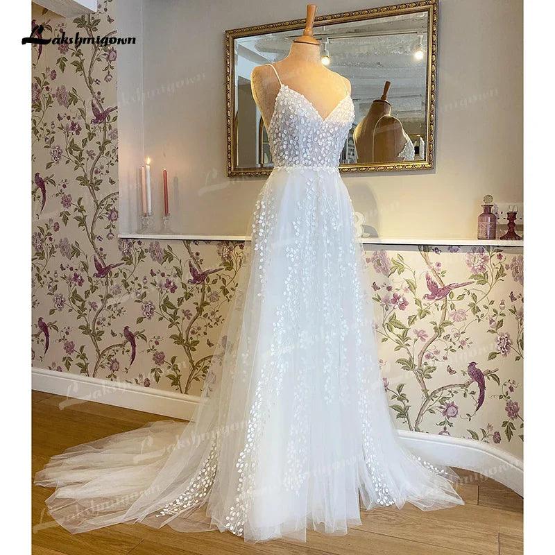 NumberSea Vintage Off White Boho Wedding Dress  Lace Applqiues Spaghetti Straps V Neck Bridal Gowns Tulle A Line trouwjurk