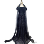 Luxuriöses arabisches Abendkleid mit Cape und rosa Perlenstickerei