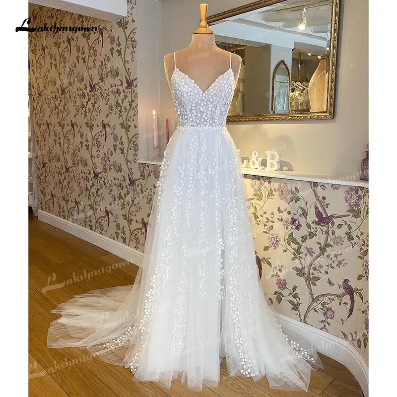 NumberSea Vintage Off White Boho Wedding Dress  Lace Applqiues Spaghetti Straps V Neck Bridal Gowns Tulle A Line trouwjurk
