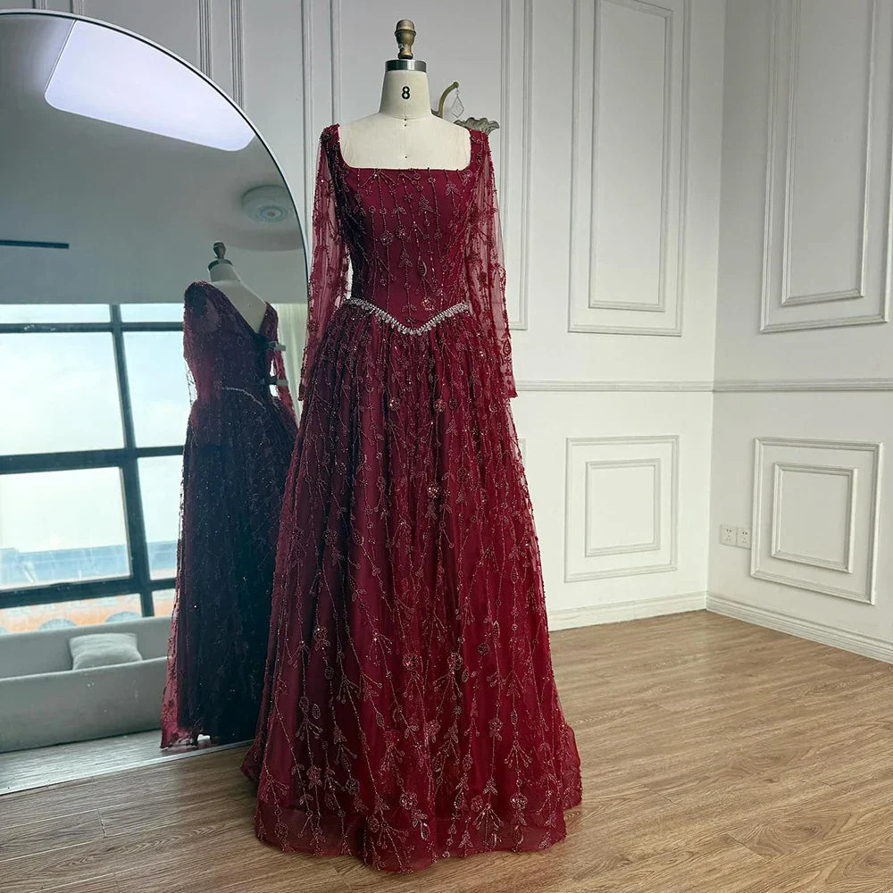Luxuriöses salbeigrünes Abendkleid mit Perlen und langen Ärmeln
