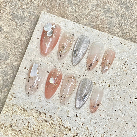 10pcs Handmade Almond Fake Nail Tips Glitter Almond Cat's Eye Press On Nail Glossy Rhinestone Sequins Designs False Nails Art