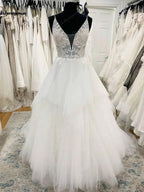 Vestido de novia NumberSea con tirantes finos, escote en V escalonado, estilo princesa, de tul, sin espalda y con cremallera 