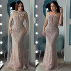 Luxuriöses Abendkleid Nude Perlen Bestickte Robe mit Tüllschleppe