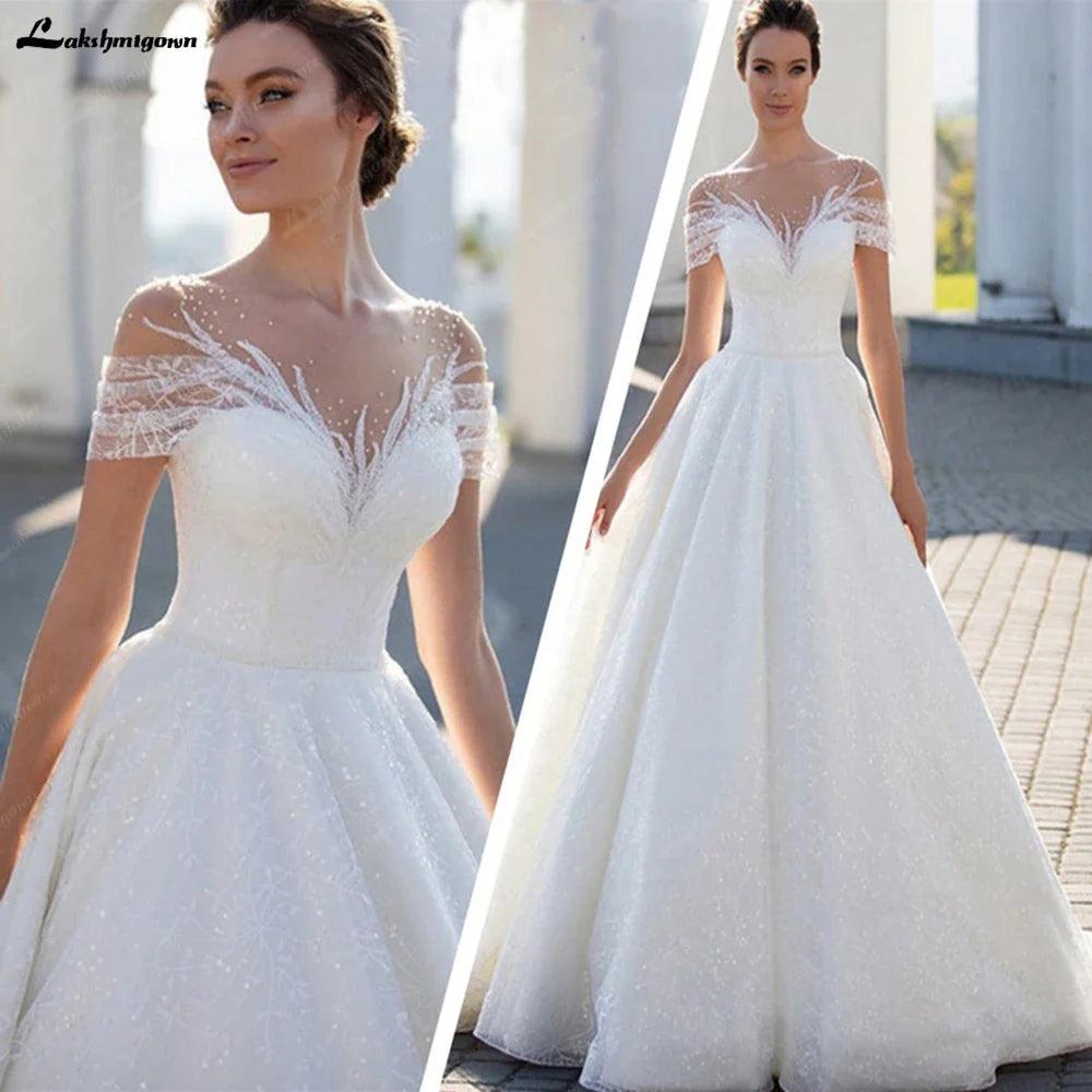 Vestido de novia NumberSea con hombros descubiertos, elegante vestido de novia de corte A con encaje brillante y pliegues ilusión, mangas cortas 