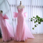 Luxuriöses rosa Abendkleid mit Schleife aus Dubai
