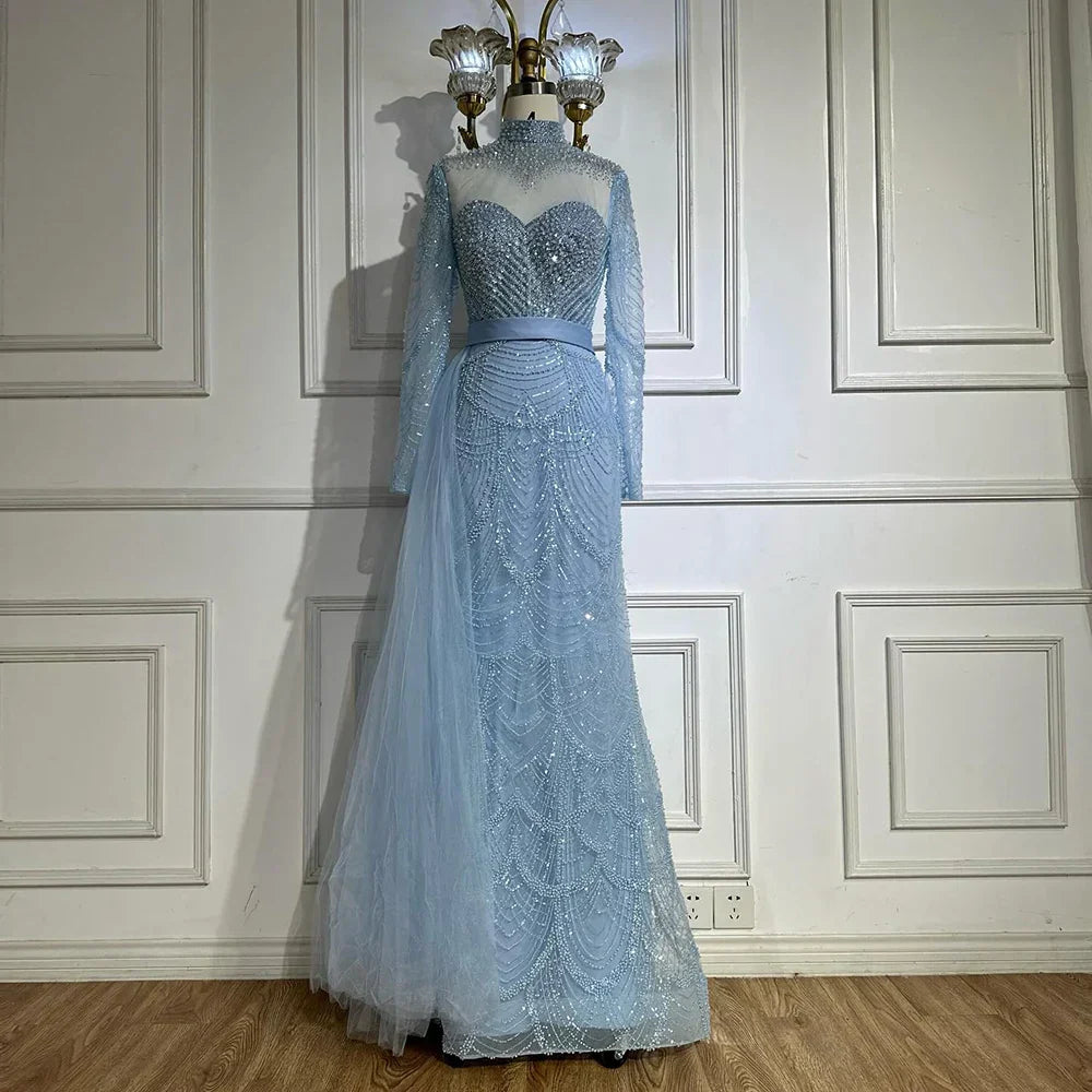 Luxuriöses braunes Meerjungfrauen-Abendkleid mit seitlichem Überrock