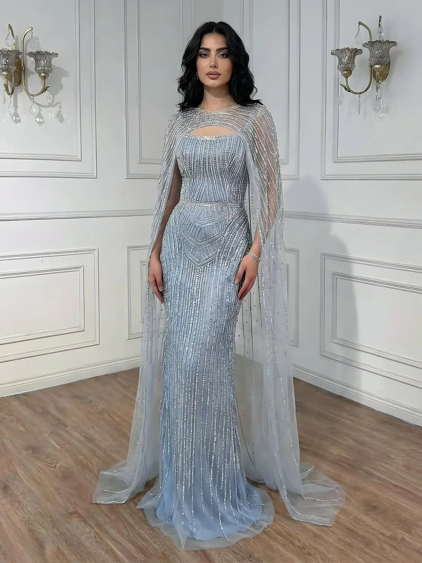 Vestido de Noche de Lujo Azul Diamante con Capa
