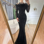 Luxuriöses grünes Abendkleid mit langen Ärmeln, Federn und Perlen aus Dubai