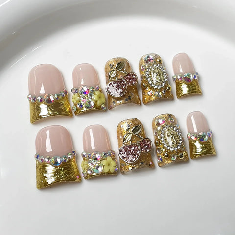 10pcs Handmade Press On Nails Ins Retro Style Goil Foil French Style False Nails Cherry Shape Diamond Duckbill Luxury Fake Nail
