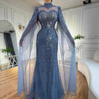 Luxuriöses, dezentes blaues Meerjungfrauen-Abendkleid mit Cape LA73006