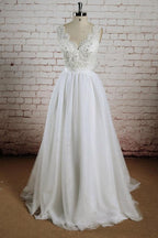 NumberSea White Tulle Lace Halter V-Neck Long Wedding Dresses with Sweep Train