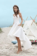 Vestido de novia de playa sencillo con escote corazón, tirantes finos y corte asimétrico en blanco NumberSea, MW223 