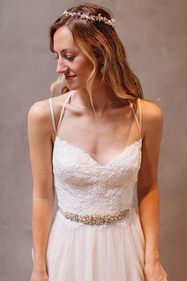 Vestido de novia NumberSea sencillo de tul con tirantes finos y espalda descubierta, corte A, online, MW253 