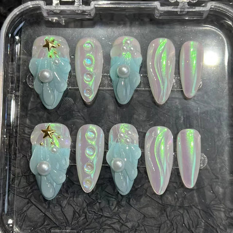 10 Stück handgefertigte künstliche Nägel im Meerjungfrauen-Stil, kurz, mandelglänzend, Katzenauge, zum Aufdrücken der Nägel mit 3D-Schwanen-Designs, lila, französische falsche Nagelspitzen 