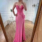 Luxuriöses rosa Feder-Perlen-Meerjungfrau-Ballkleid mit Schlitz LA72987
