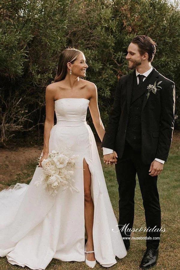 Vestido de novia sencillo NumberSea de satén con cuentas, sin tirantes y abertura lateral, MW928
