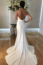 Vestido de novia NumberSea de satén estilo sirena con tirantes finos, escote en V y cola, MW670
