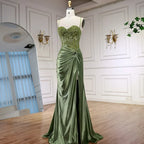 Luxuriöses salbeigrünes Satin-Ballkleid mit Schlitz LA73032