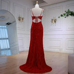 Elegante vestido de noche rojo con abertura