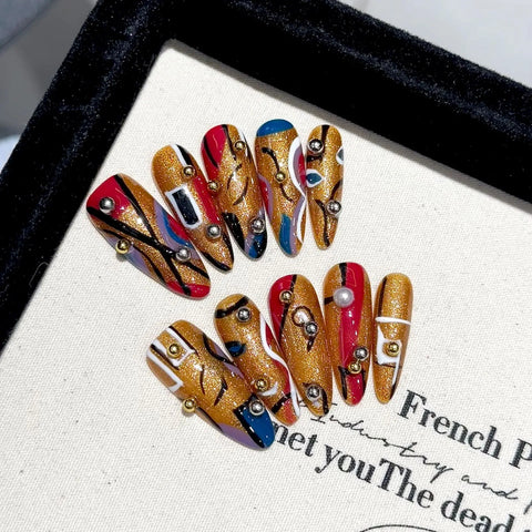 10 Stück handgefertigte Press-On-Nägel, langer Sarg, Goldstern, Liebesherz, Perlen-Design, falsche Nägel, leichte, luxuriöse künstliche Nägel für Frauen und Mädchen 