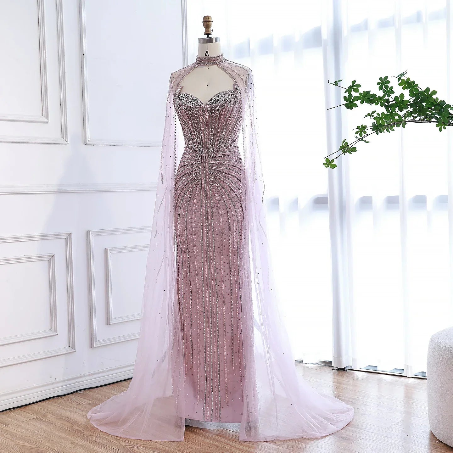 Vestido de Noche de Lujo con Capa y Cuentas de Caramelo de Dubái LA72811C