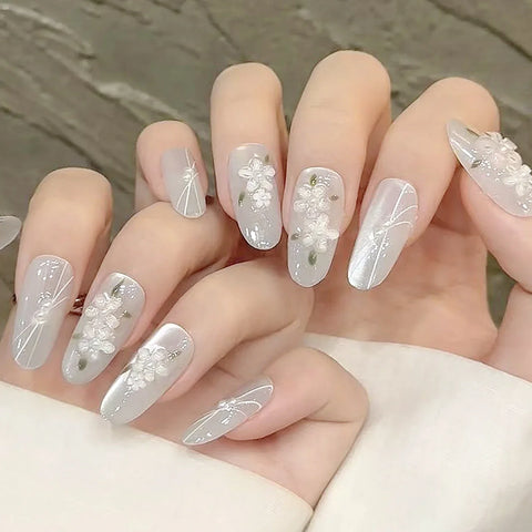 10pcs Glossy Cat's Eye Press On Nails Handmade White Almond False Nails 3D Flower Leaf Designs Fake Nail Patches For Women