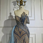 Luxuriöses arabisch-blaues One-Shoulder-Abendkleid aus Dubai mit seitlichem Überrock und Perlen für Damenparty LA72662