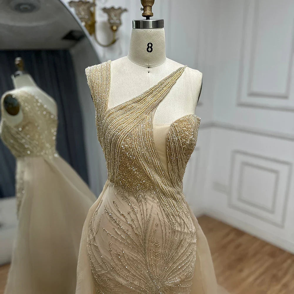 Luxuriöses Dubai Nude Meerjungfrau Abendkleid in Grün mit elegantem One-Shoulder-Überrock für formelle Anlässe