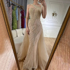 Luxuriöses Dubai Nude Meerjungfrau Abendkleid in Grün mit elegantem One-Shoulder-Überrock für formelle Anlässe