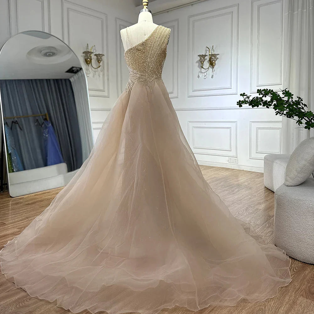 Luxuriöses Dubai Nude Meerjungfrau Abendkleid in Grün mit elegantem One-Shoulder-Überrock für formelle Anlässe