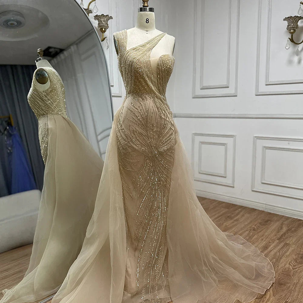 Luxuriöses Dubai Nude Meerjungfrau Abendkleid in Grün mit elegantem One-Shoulder-Überrock für formelle Anlässe