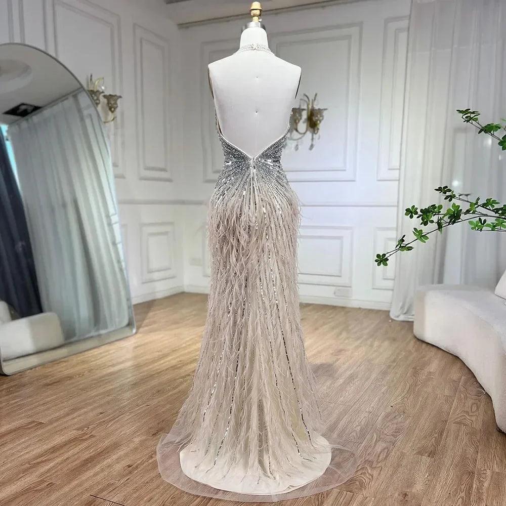 Serene Hill - Vestido de noche de lujo con cuentas y plumas en beige, corte sirena, espalda descubierta, 2024, para mujer, fiesta, LA70623B 