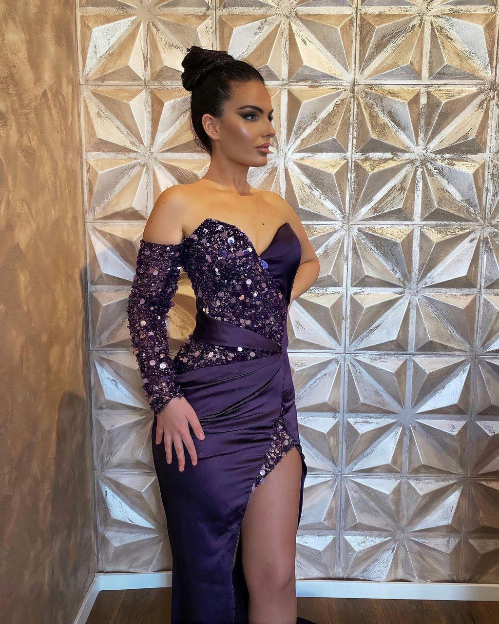 Vestido de fiesta sexy de sirena con lentejuelas y manga larga con abertura