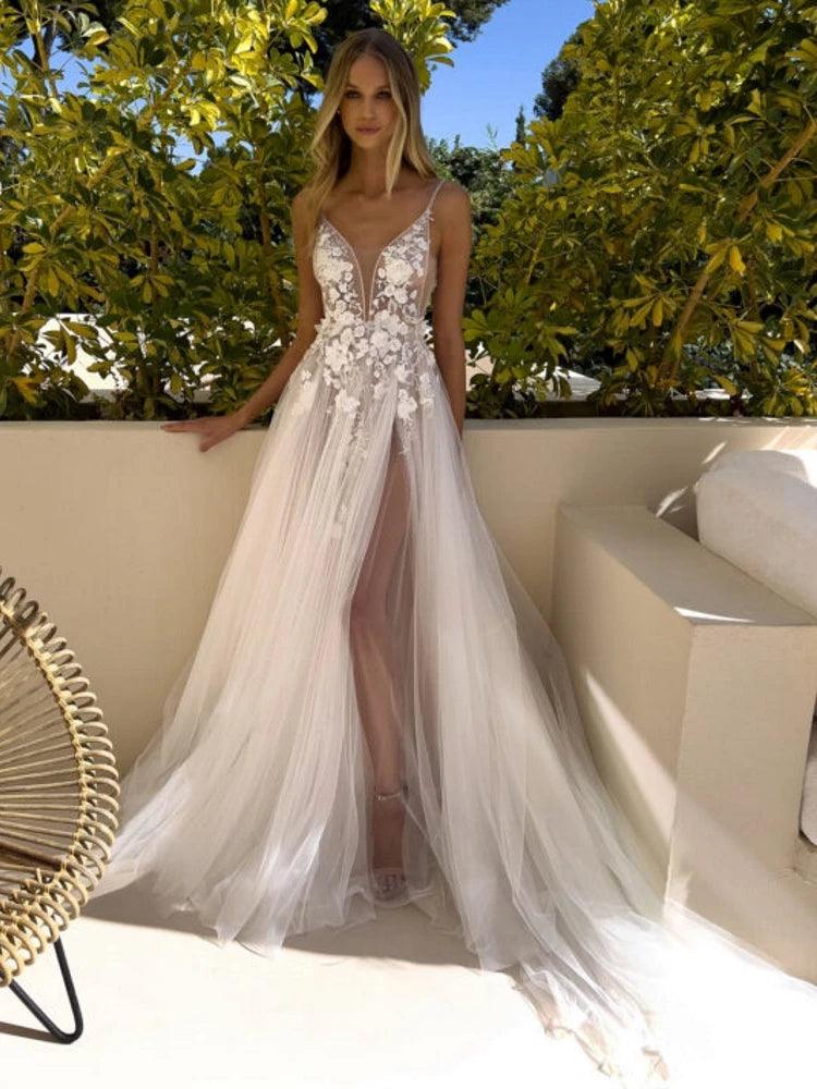 Vestido de novia sexy con escote en V, tirantes finos, aberturas laterales, apliques, espalda descubierta, estilo bohemio, corte en A, para playa 