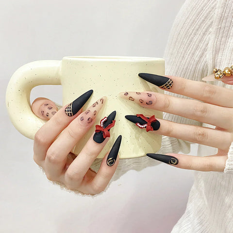 10pcs Leopard Print Press On Nails Gold Bear 3D Red Bowknot Baroque Handmade Fake Nail Heavy Luxury Long Stiletto False Nail Tip