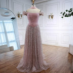 Luxuriöses arabisches Abendkleid mit Cape und rosa Perlenstickerei