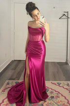 Vestido de fiesta tubo de satén sin tirantes plisado largo con abertura