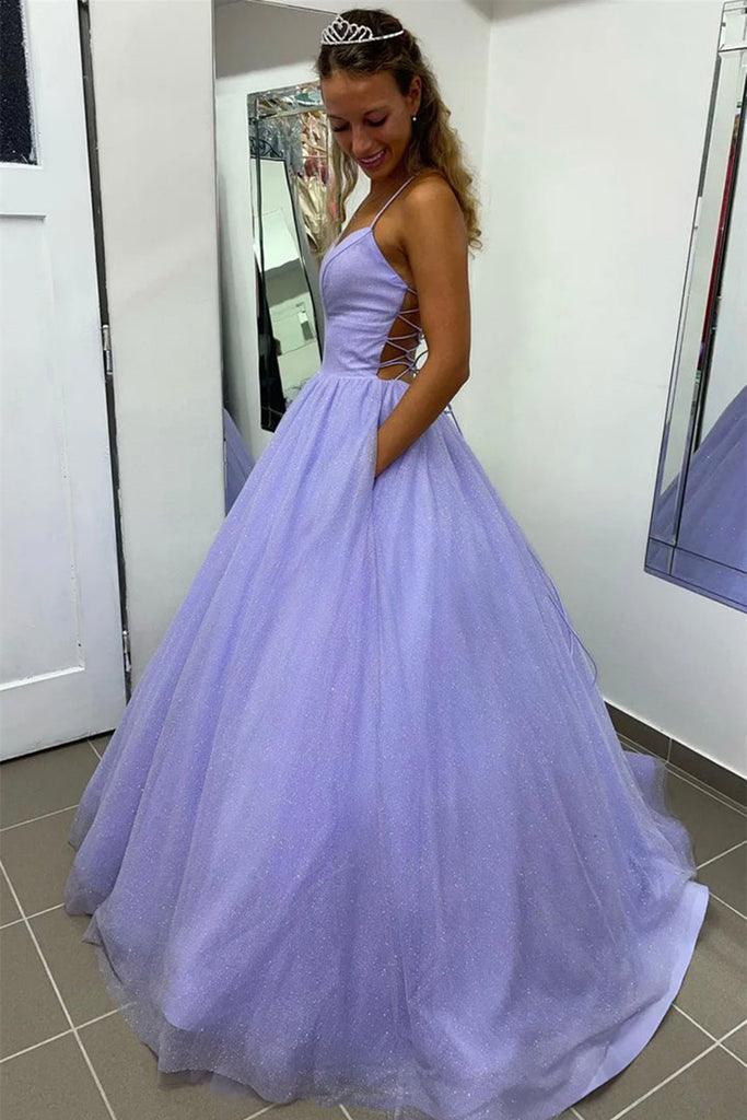 Glänzendes lavendelfarbenes A-Linien-Abendkleid aus Tüll mit V-Ausschnitt und Tasche