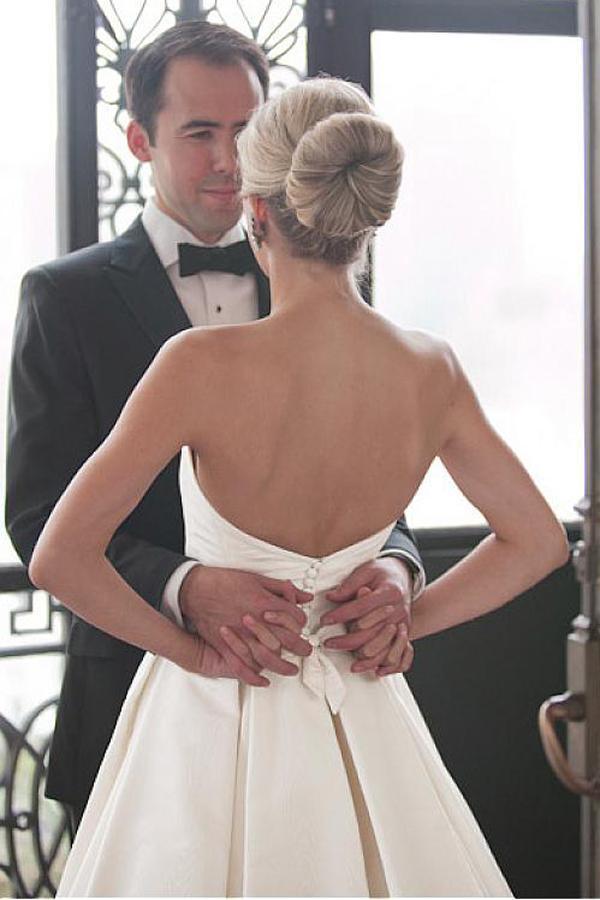 NumberSea Simple Ivory Satin Sweetheart Strapless Wedding Dress With Court Train