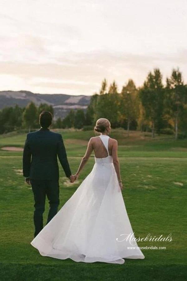 Vestido de novia NumberSea de satén sencillo, corte A, cuello halter, sin mangas y espalda destacada, MW947