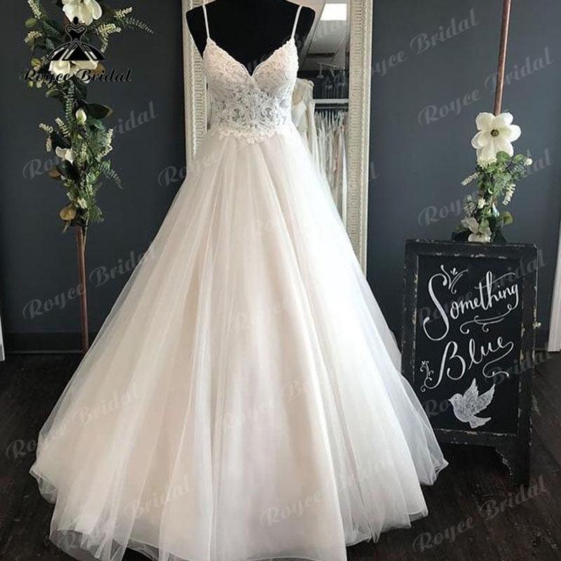 Spaghettiträger Brautkleid mit abnehmbarer Schleife V-Ausschnitt Spitze Mieder Rückenfrei Brautkleid Elegant Boho Braut