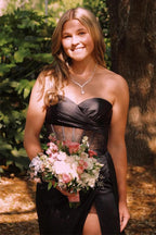 Vestido de fiesta largo con escote corazón y corsé negro con abertura PSK593