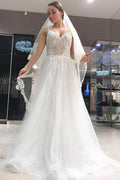 Vestido de novia NumberSea de tul, corte A, escote en V, tirantes finos, espalda descubierta y encaje, MW998