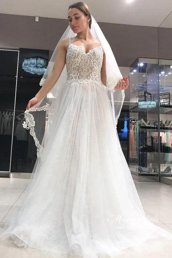 Vestido de novia NumberSea de tul, corte A, escote en V, tirantes finos, espalda descubierta y encaje, MW998