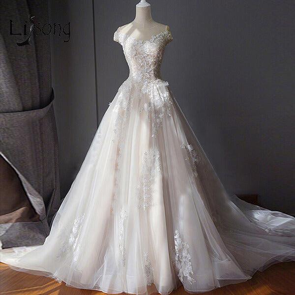 Vestido de novia NumberSea de tul con hombros descubiertos y apliques de encaje y cuentas, MW799