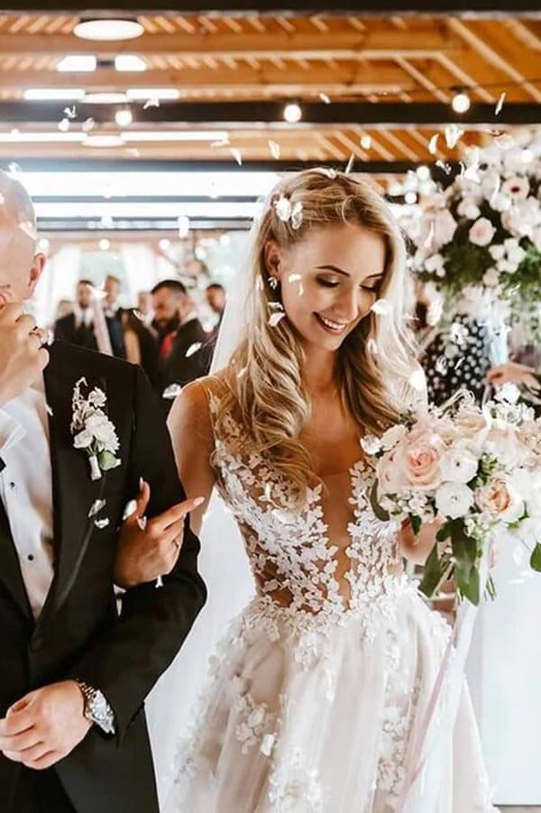 Vestido de novia NumberSea con escote en V, apliques de tul y encaje, corte A y cola larga, MW898